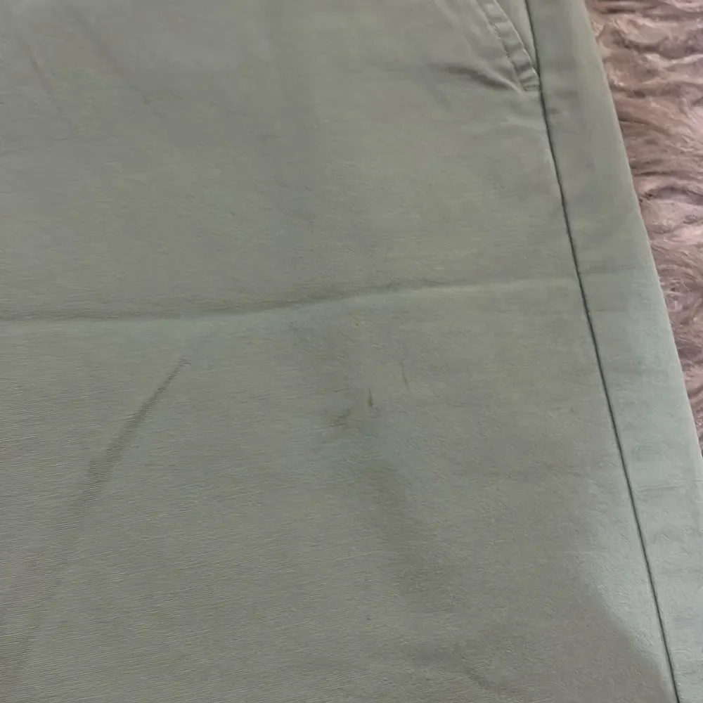 Jcrew the Sutton‎ summer weight chino men’s light green pants
